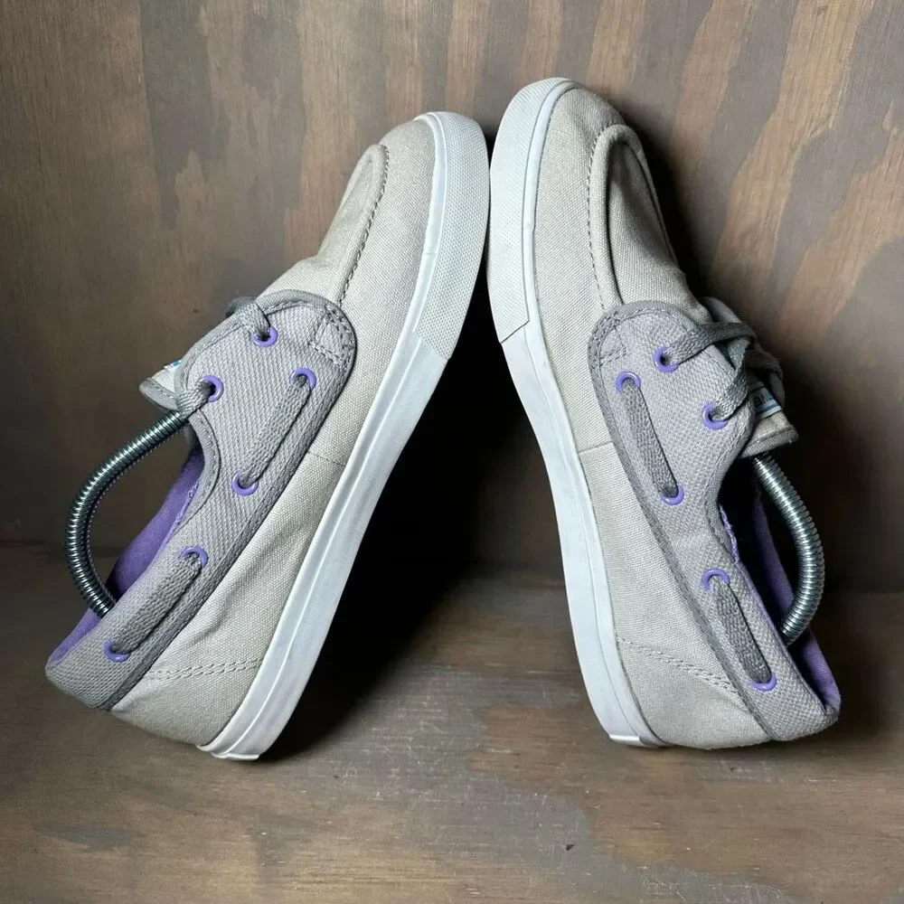 Converse Girls Size 5 Sneaker Casual Canvas Gray Purple Lace Up Round Toe Shoes